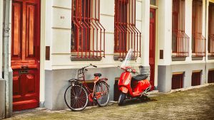 Two mismatch bicycles like how Facebook and Google Analytics never match